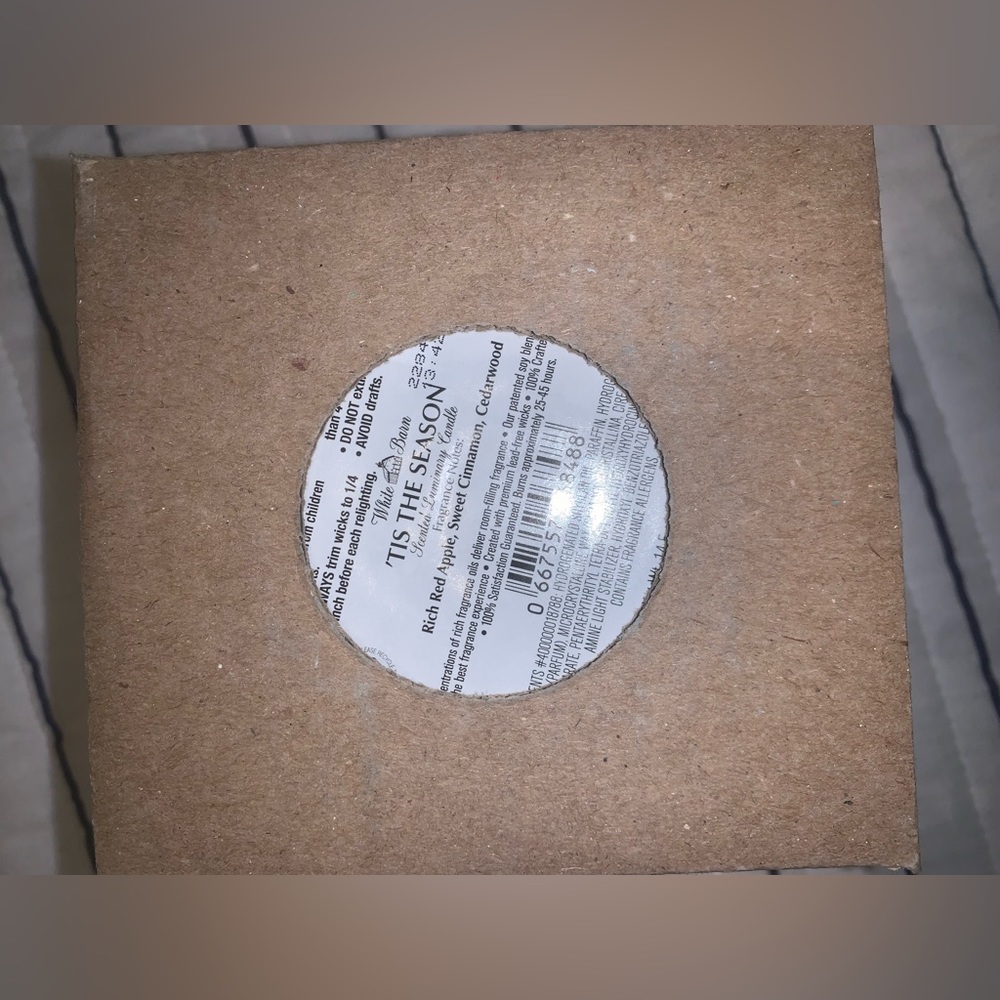 Tis The Season White Barn Candle